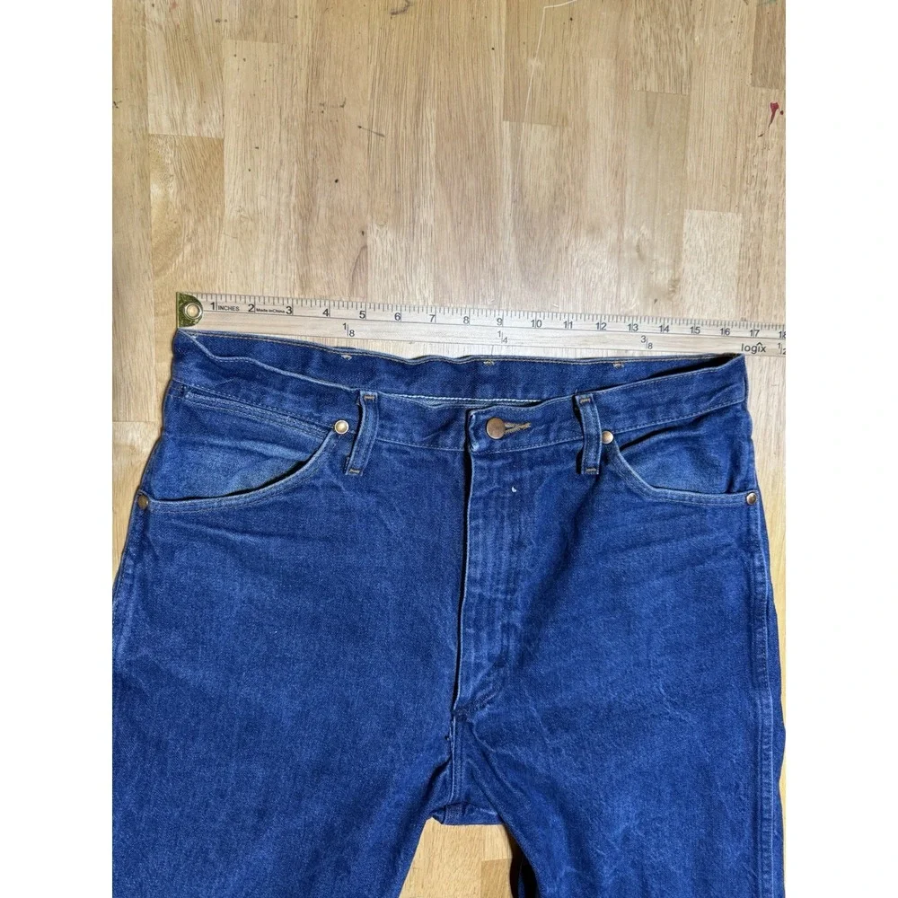 Vintage Wrangler 13MWZ Jeans Mens 34x33 Cowboy Cut Made USA Blue Denim 90s